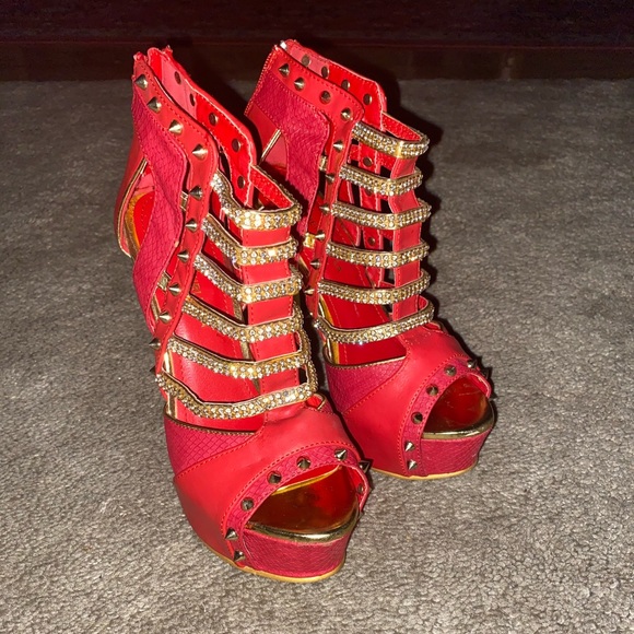 Women’s heels bundle - Picture 2 of 4